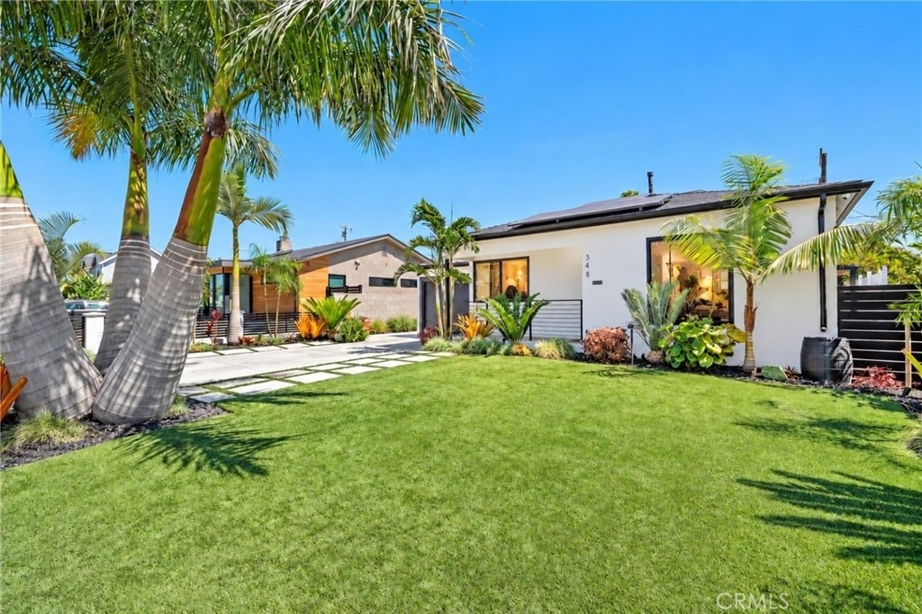 348 S Walker - Photo 2
