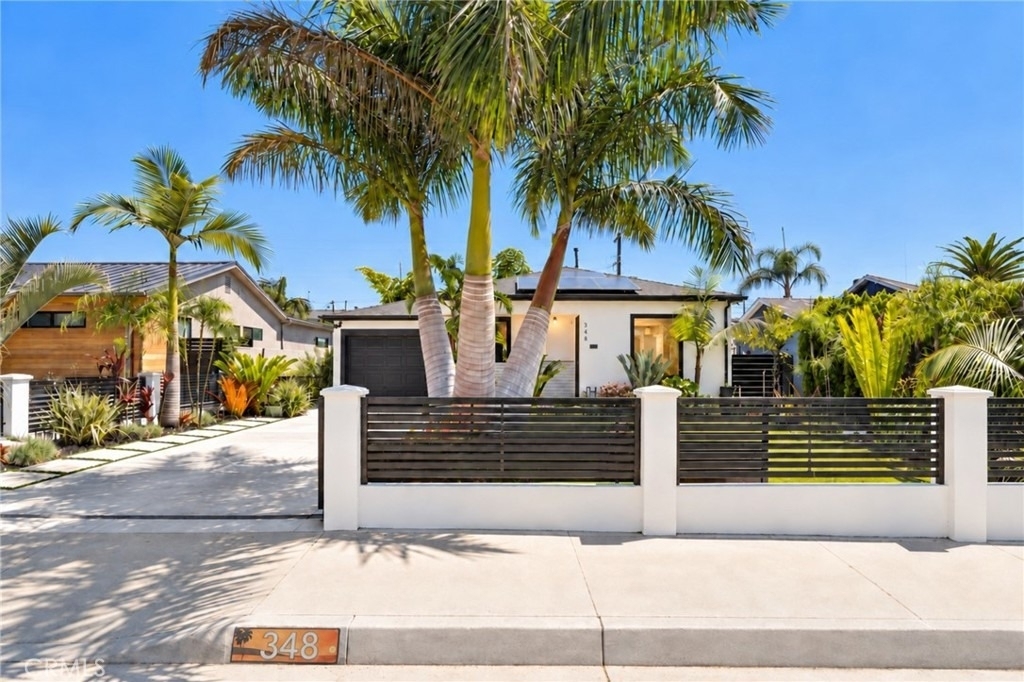 348 S Walker - Photo 1