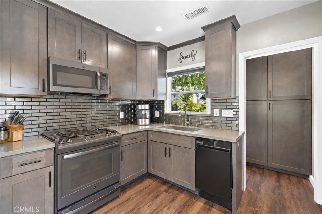 348 S Walker - Photo 12
