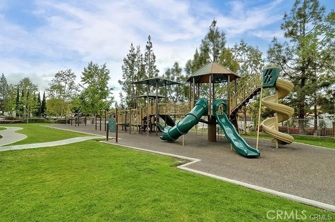 28451 Fieldbrook - Photo 44