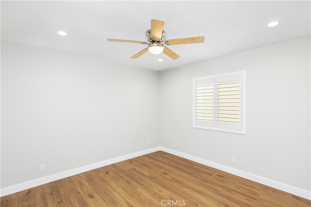 810 W Balboa Boulevard - Photo 15