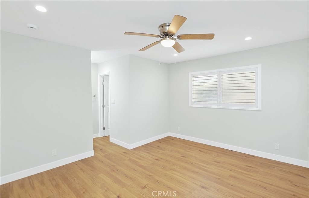 810 W Balboa Boulevard - Photo 11