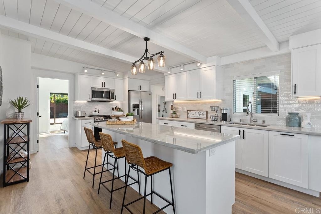 245 Hemlock Avenue - Photo 13