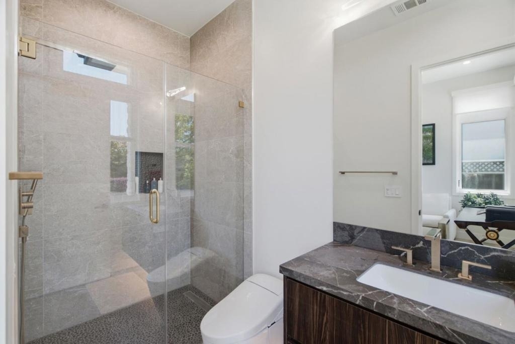 845 San Mateo Drive - Photo 18