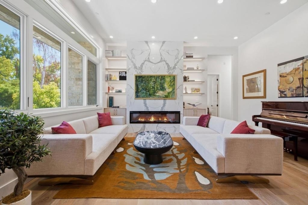 845 San Mateo Drive - Photo 3