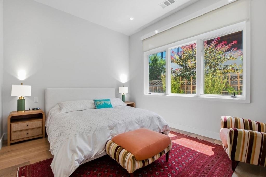 845 San Mateo Drive - Photo 19