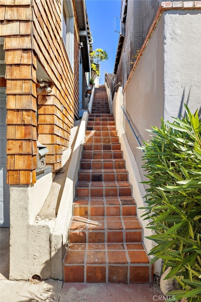 2880 Wards Terrace - Photo 3