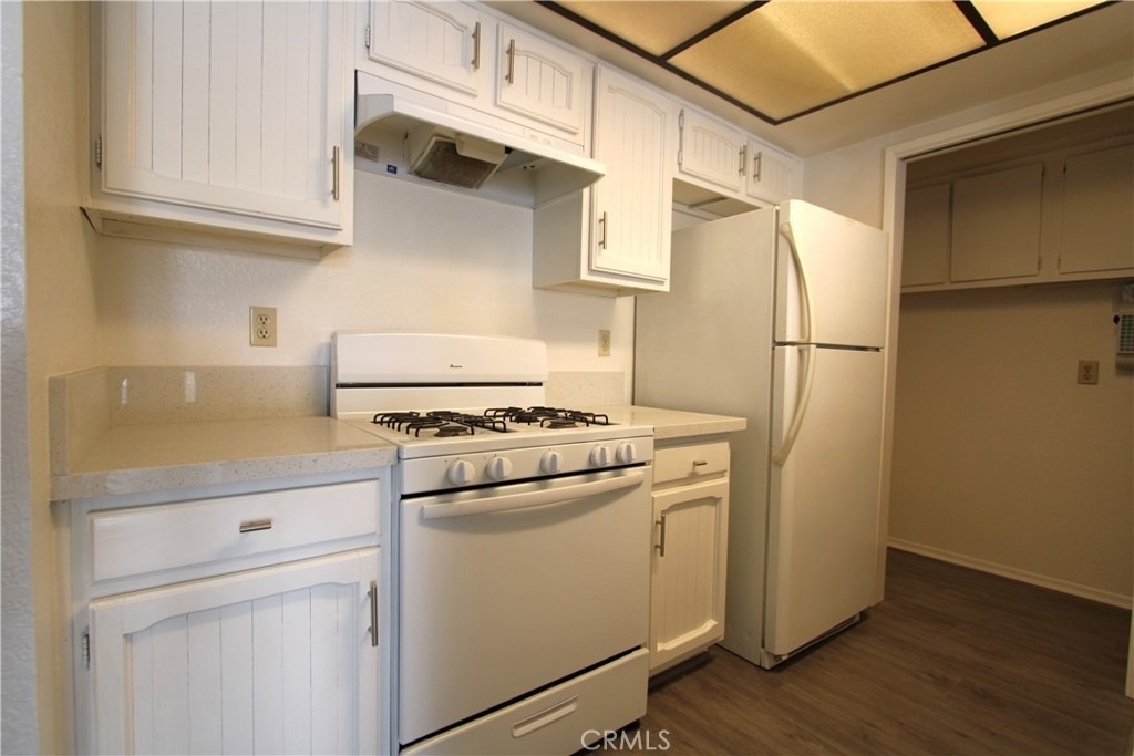 234 E Fern - Photo 8