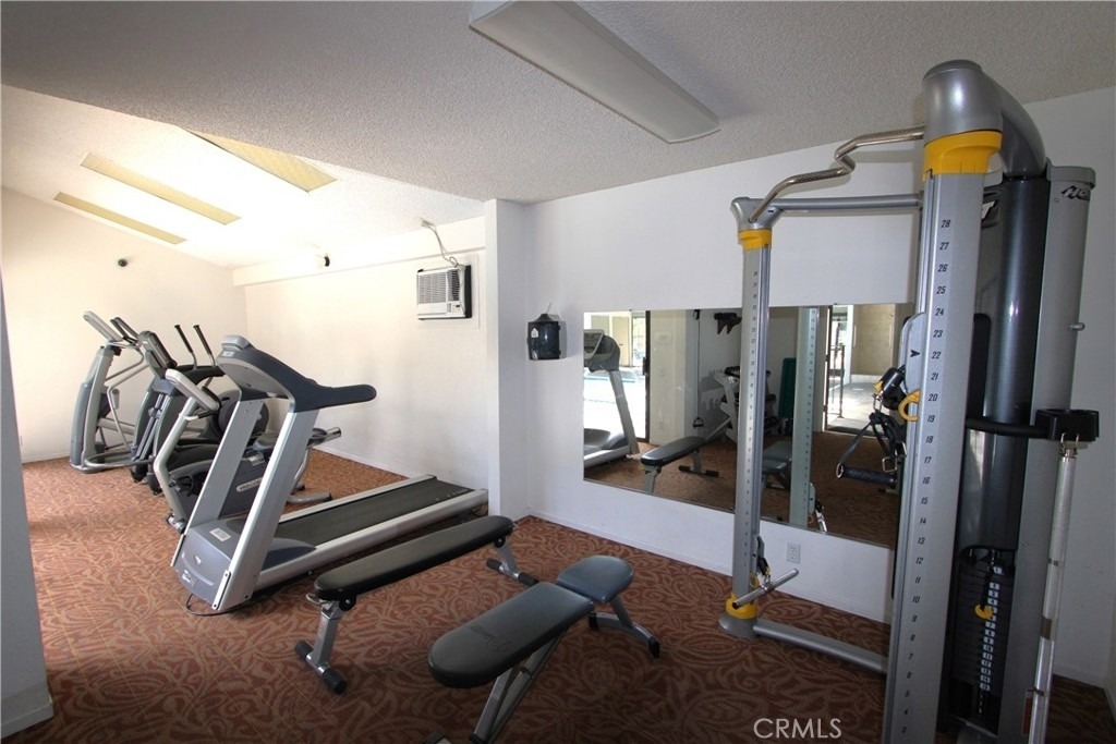 234 E Fern - Photo 4