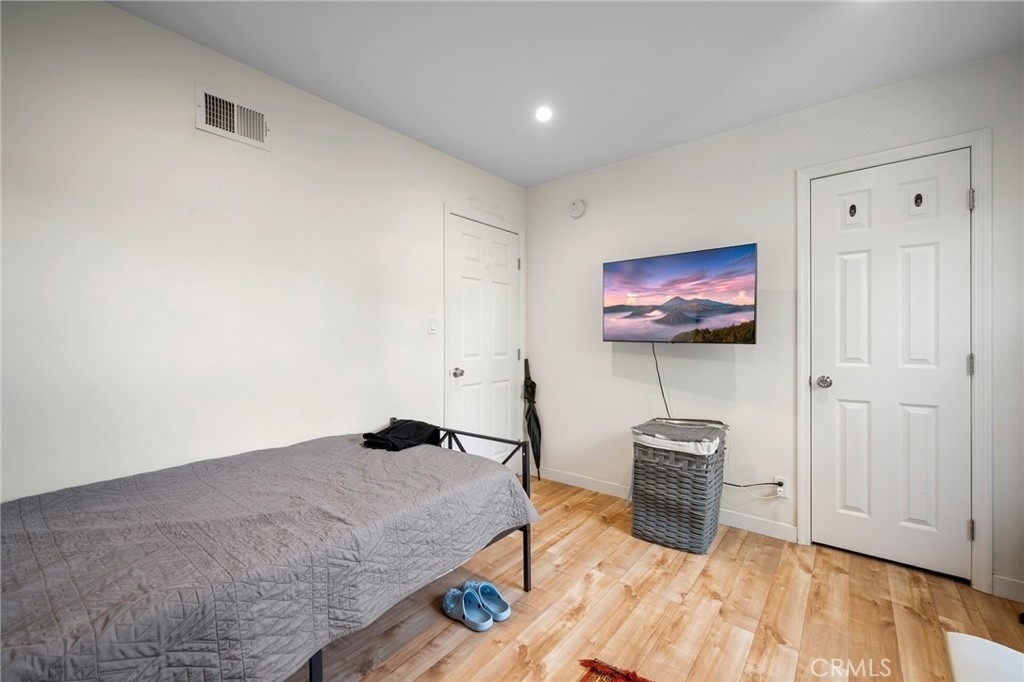 10502 Woodley Avenue - Photo 20