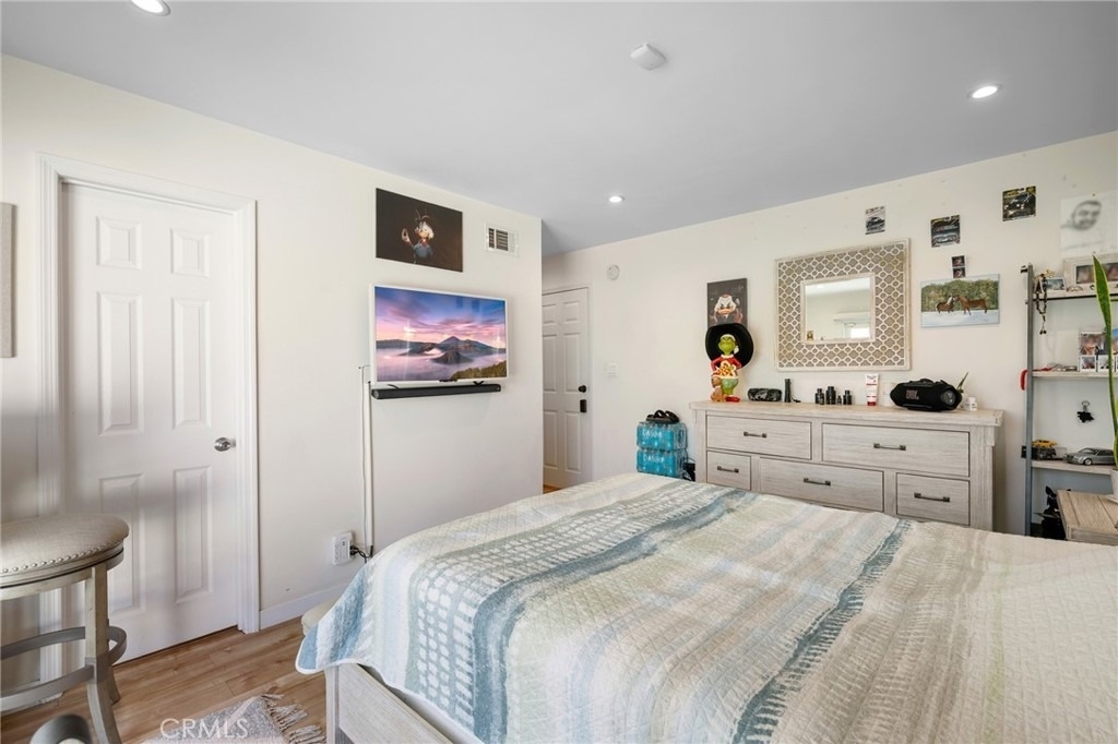 10502 Woodley Avenue - Photo 15