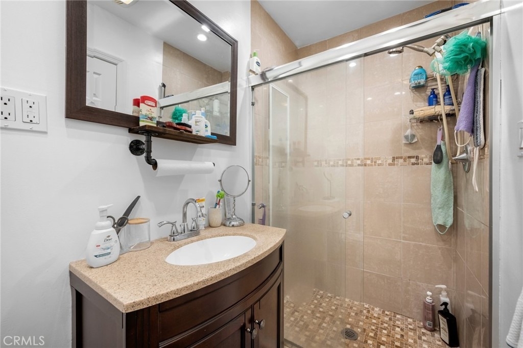 10502 Woodley Avenue - Photo 16