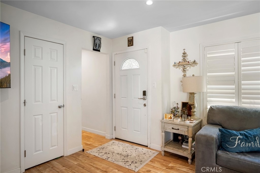 10502 Woodley Avenue - Photo 2