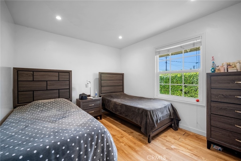 10502 Woodley Avenue - Photo 22