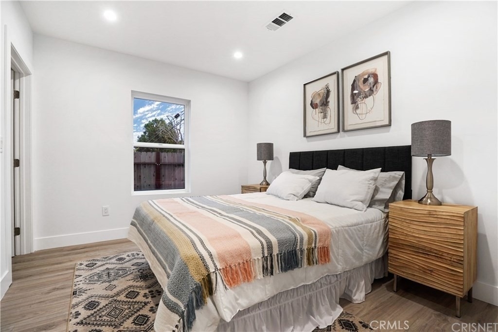 18060 Oxnard Street - Photo 15