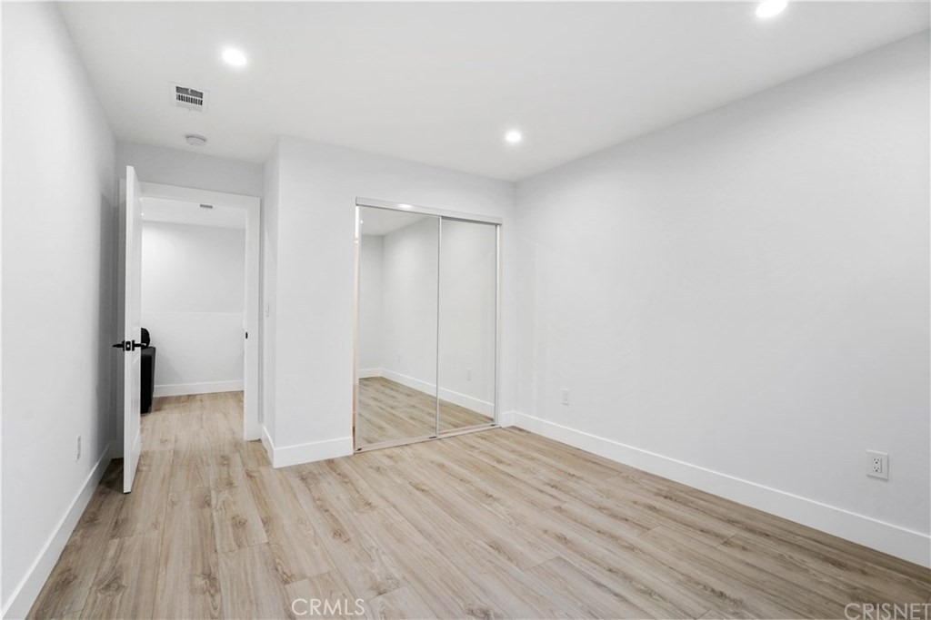18060 Oxnard Street - Photo 24