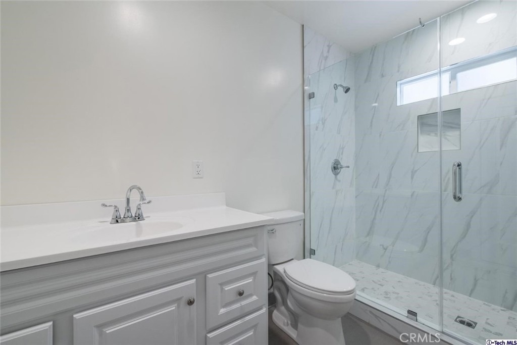 1151 N Maryland Avenue - Photo 18
