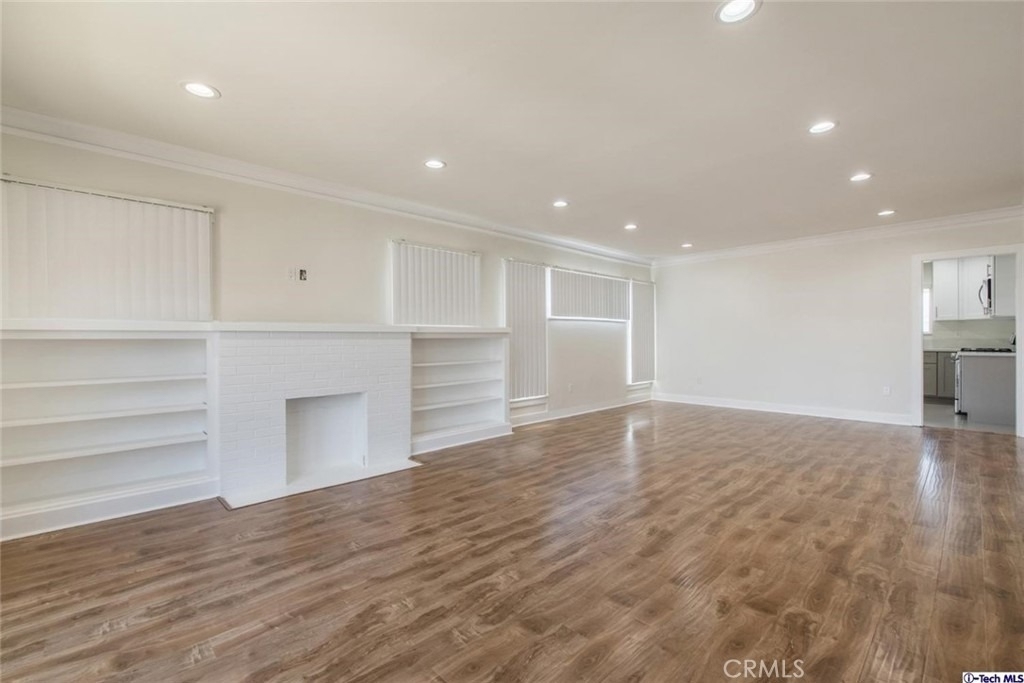 1151 N Maryland Avenue - Photo 4
