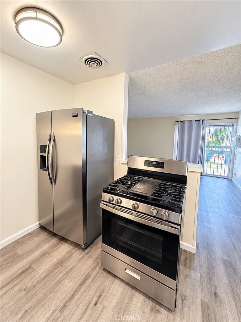 141 S Avenue 22 - Photo 4