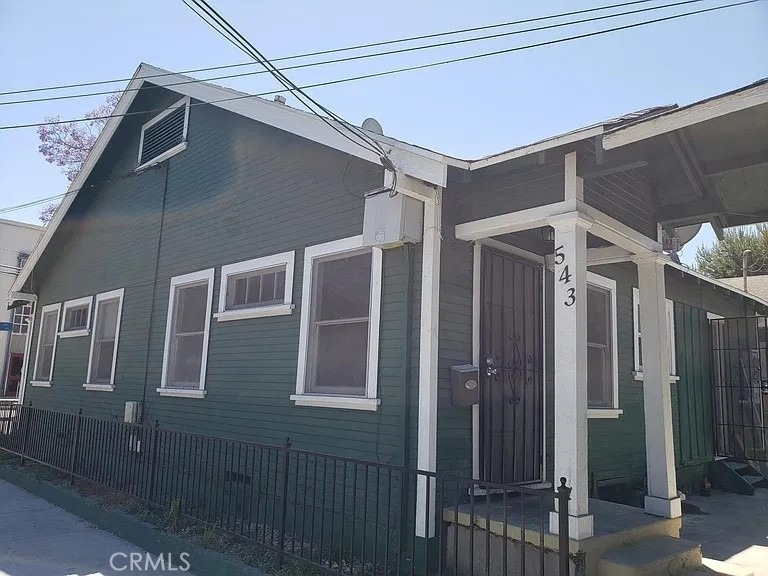 543 Cerritos Avenue - Photo 0
