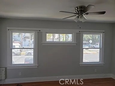 543 Cerritos Avenue - Photo 2