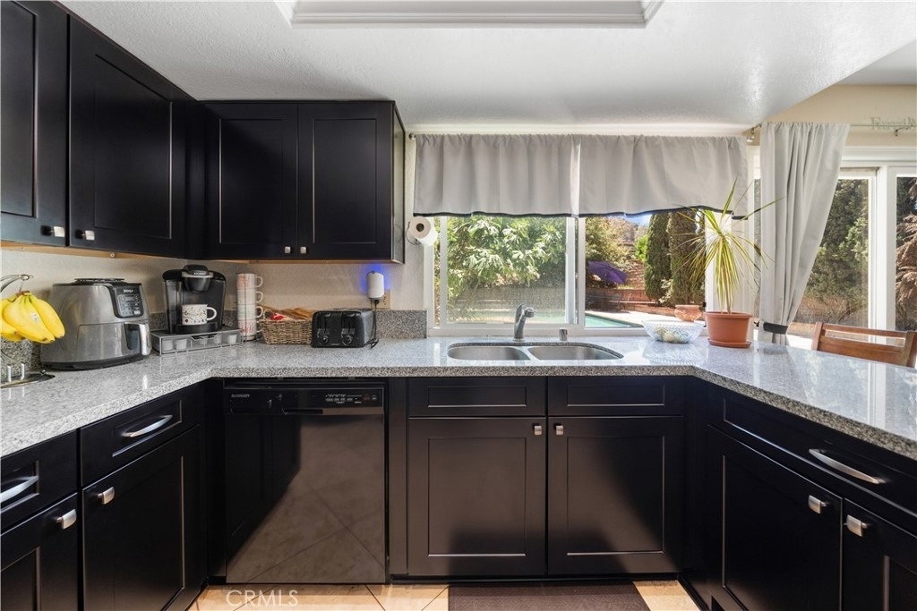1606 Silver Rain - Photo 12