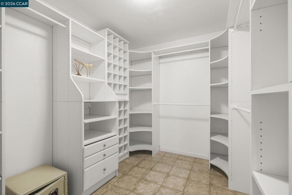5530 Merritt Dr - Photo 24