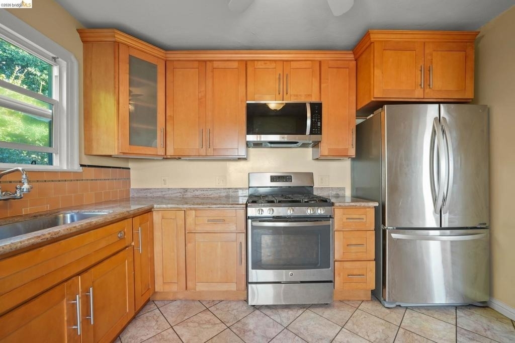 380 Alhambra St. - Photo 17
