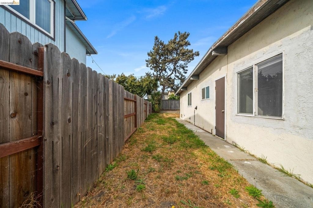4501 Taft Ave - Photo 27