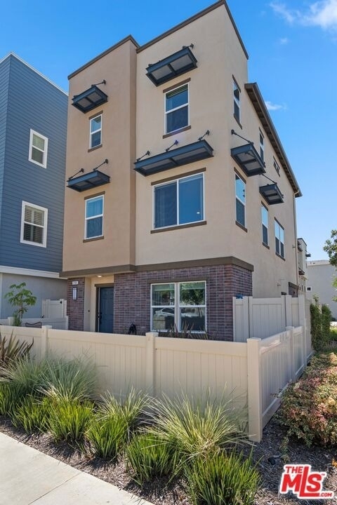716 Sienna Way - Photo 0