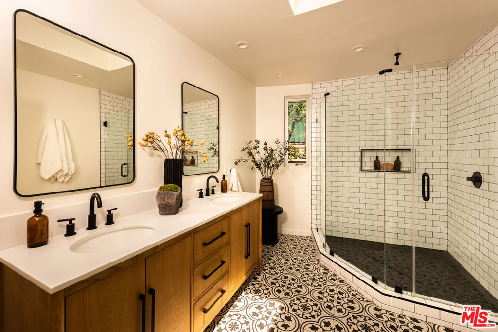 8657 Metz Place - Photo 15