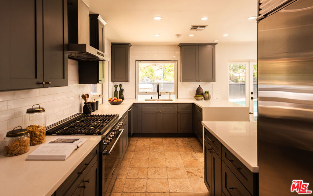 8657 Metz Place - Photo 8