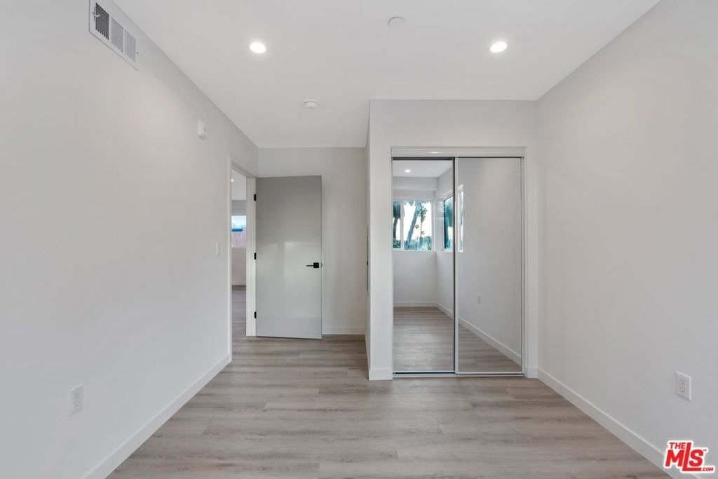 10918 Camarillo Street - Photo 11