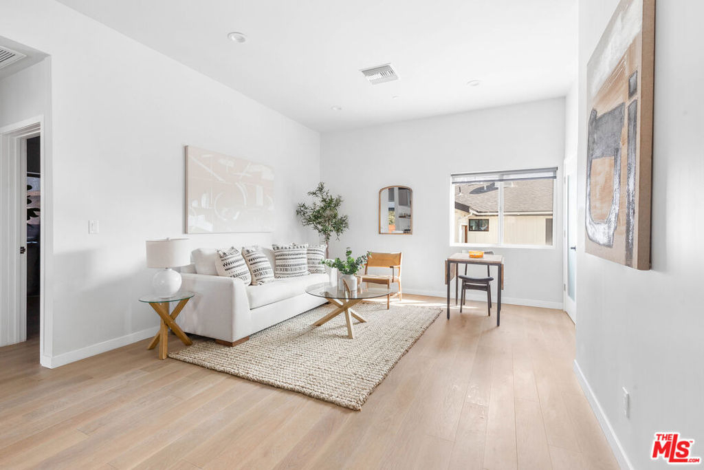 4523 Alumni Avenue - Photo 4