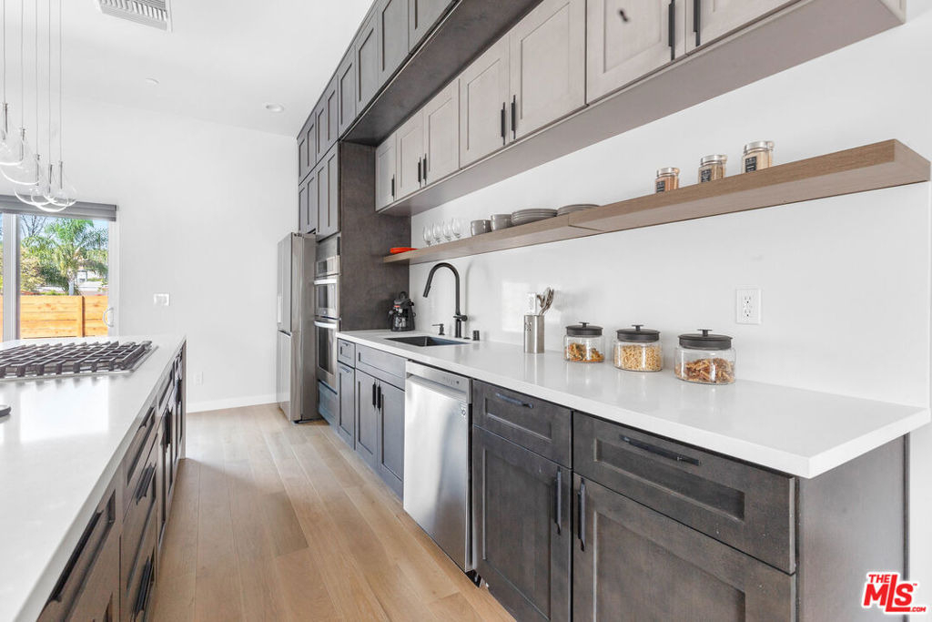 4523 Alumni Avenue - Photo 8