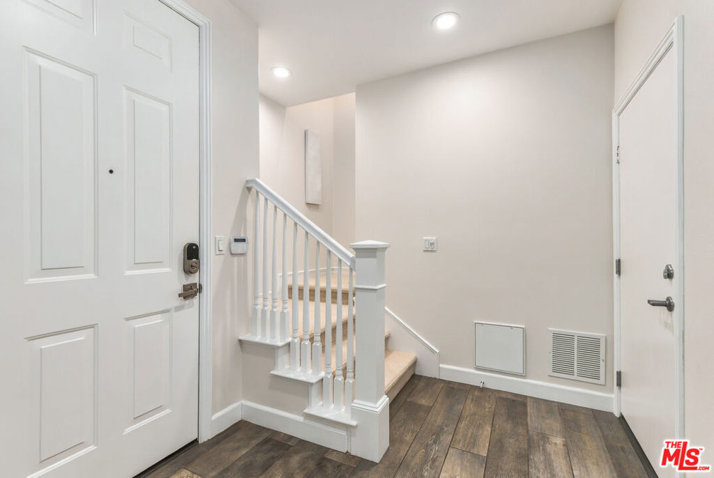 12550 W Fielding Circle - Photo 20