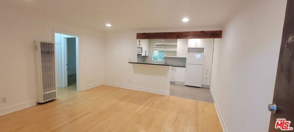 305 Broadway Street - Photo 13
