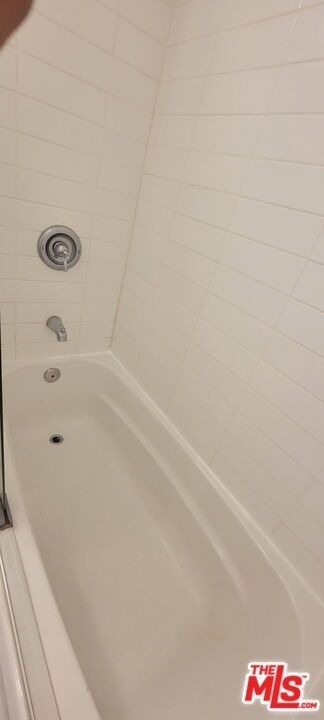 305 Broadway Street - Photo 32
