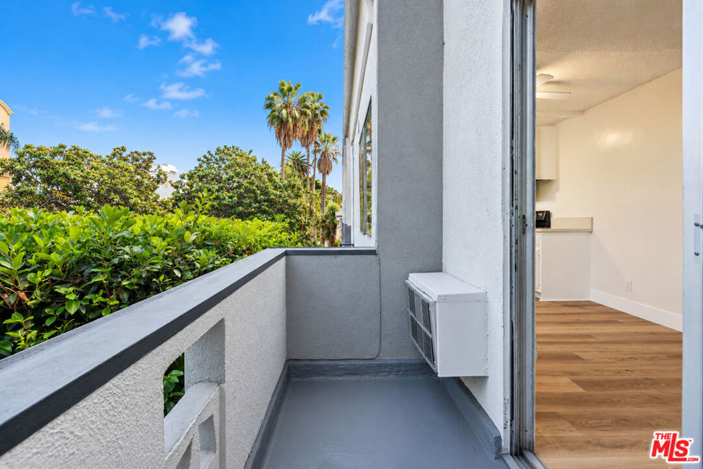 825 S Bedford Street - Photo 4