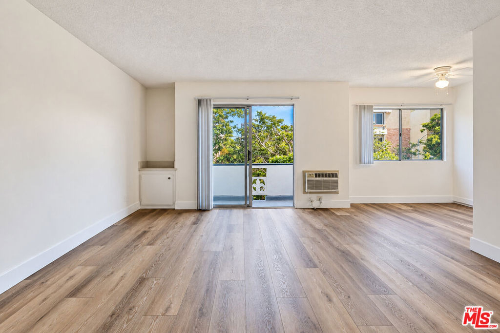 825 S Bedford Street - Photo 1