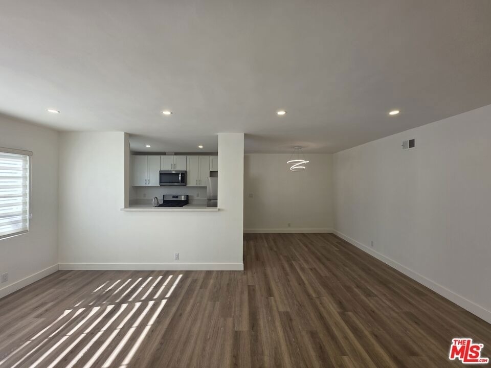 11051 Missouri Avenue - Photo 4