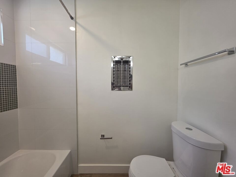 11051 Missouri Avenue - Photo 21