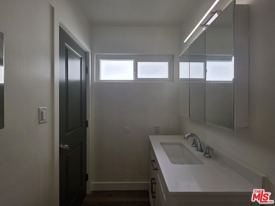 11051 Missouri Avenue - Photo 13