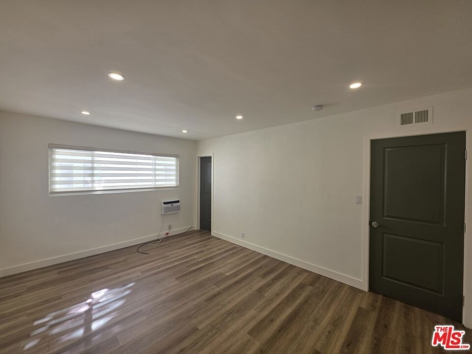 11051 Missouri Avenue - Photo 36