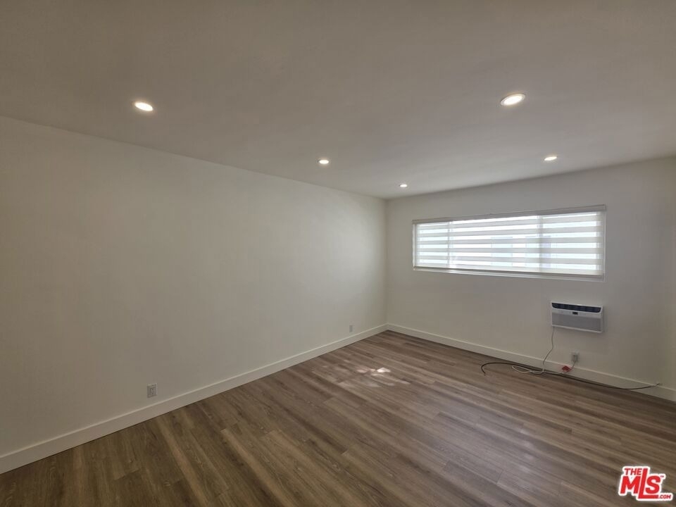 11051 Missouri Avenue - Photo 30
