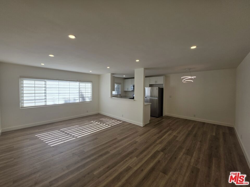 11051 Missouri Avenue - Photo 3
