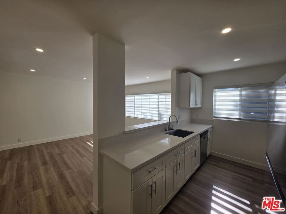 11051 Missouri Avenue - Photo 7