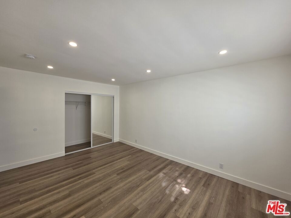 11051 Missouri Avenue - Photo 32