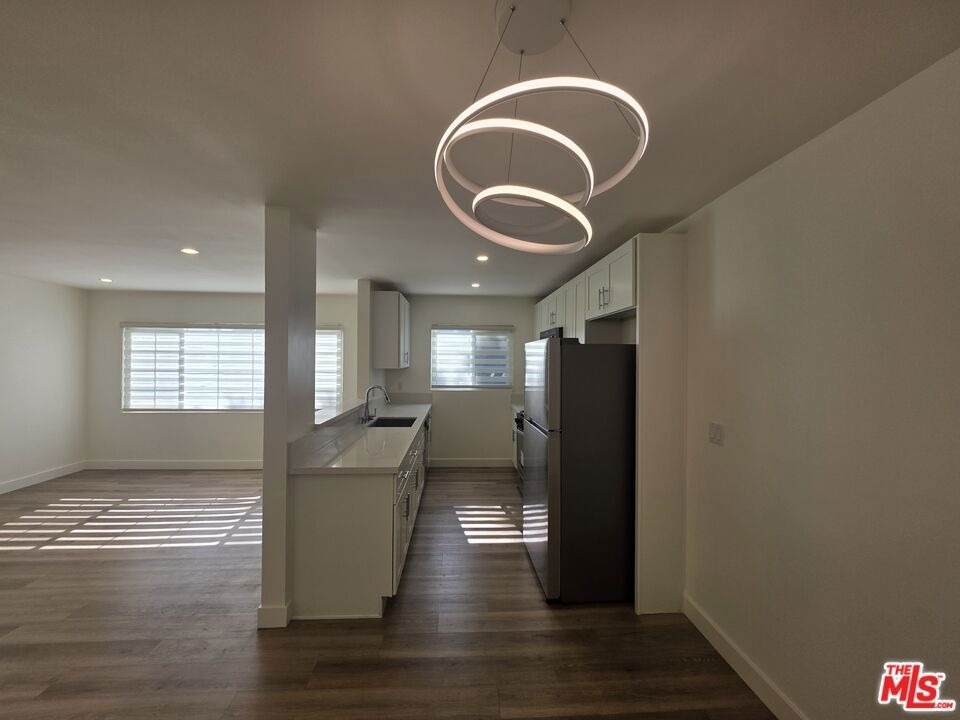 11051 Missouri Avenue - Photo 8