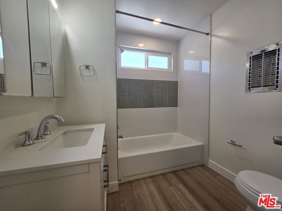 11051 Missouri Avenue - Photo 18